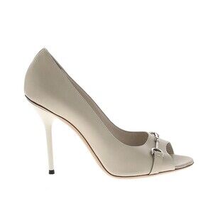 Gucci Women’s Vintage Leather Horsebit Heels US Size 11 Ivory Color EU Size 41